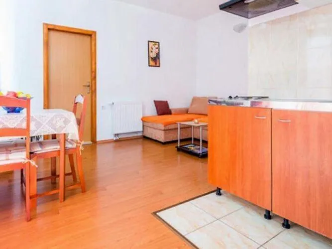 Fontana Apartment *