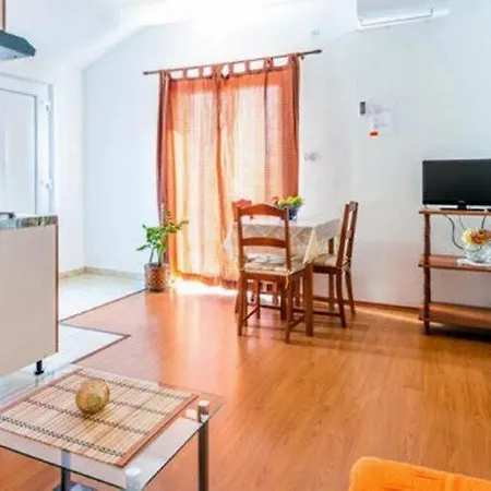 Apartment Fontana